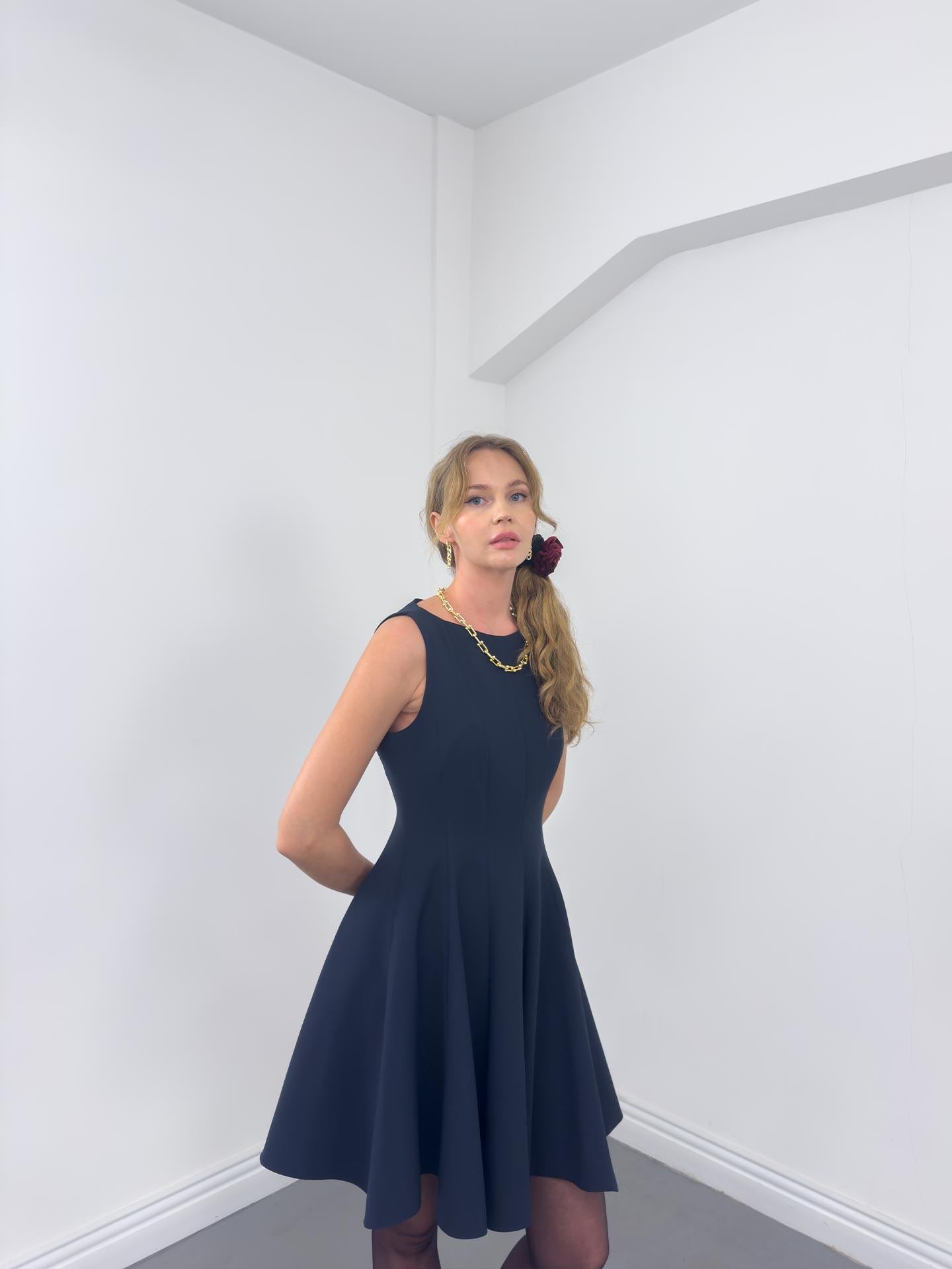 Dikiş İzli Volanlı Mini Elbise Lacivert