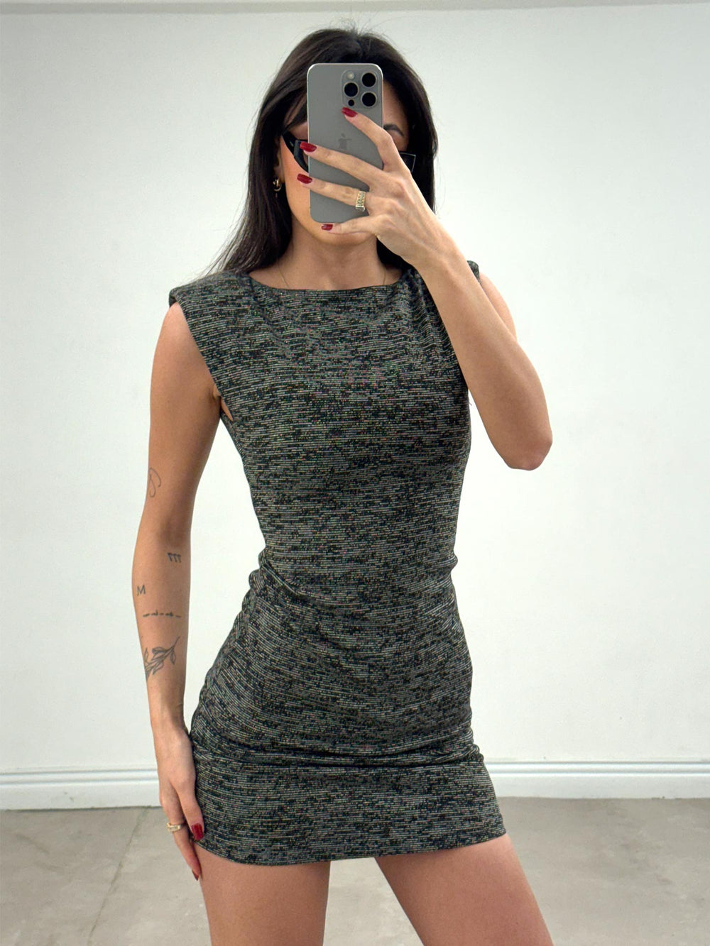 Vatkalı Siyah Triko Mini Elbise