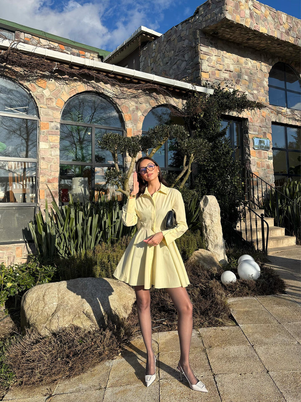 Kemer Detaylı Poplin Volanlı Mini Elbise Sarı