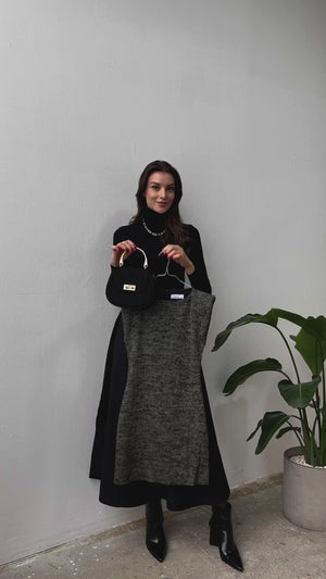 Vatkalı Siyah Triko Mini Elbise